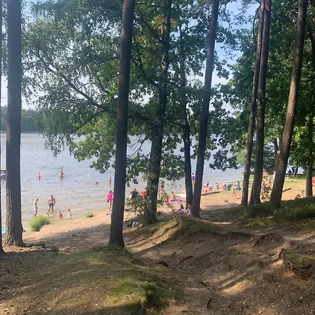Letniskowy Nad Jeziorem Nyaraló *